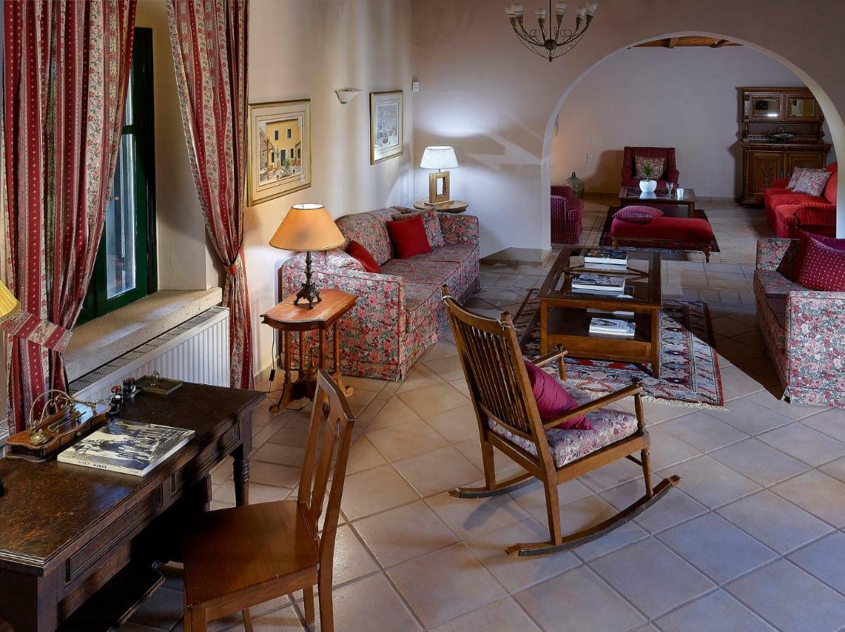 Castello Villa Daphnes - Private Pool & Whirlpool Dhafnes Luaran gambar