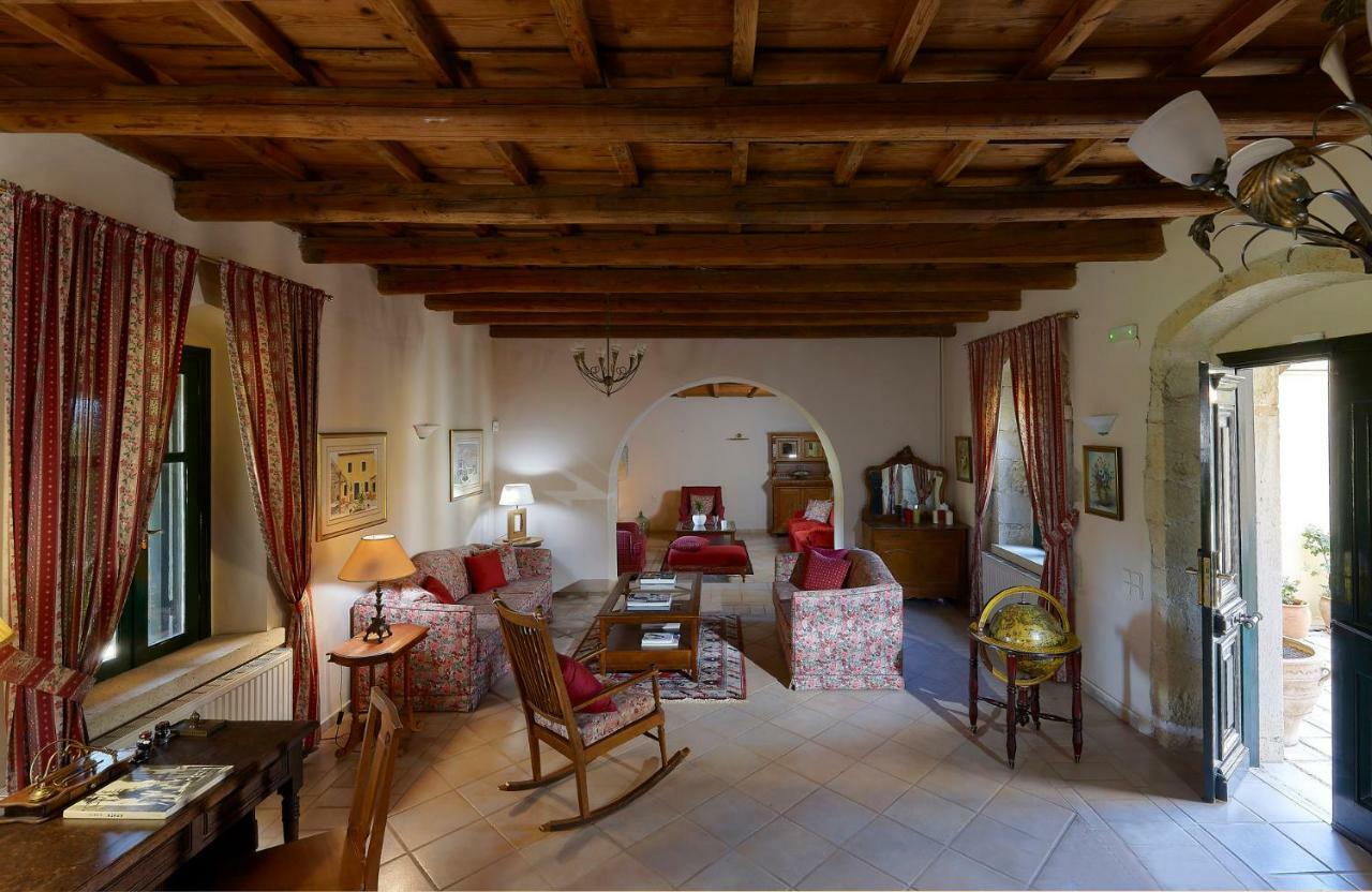 Castello Villa Daphnes - Private Pool & Whirlpool Dhafnes Luaran gambar