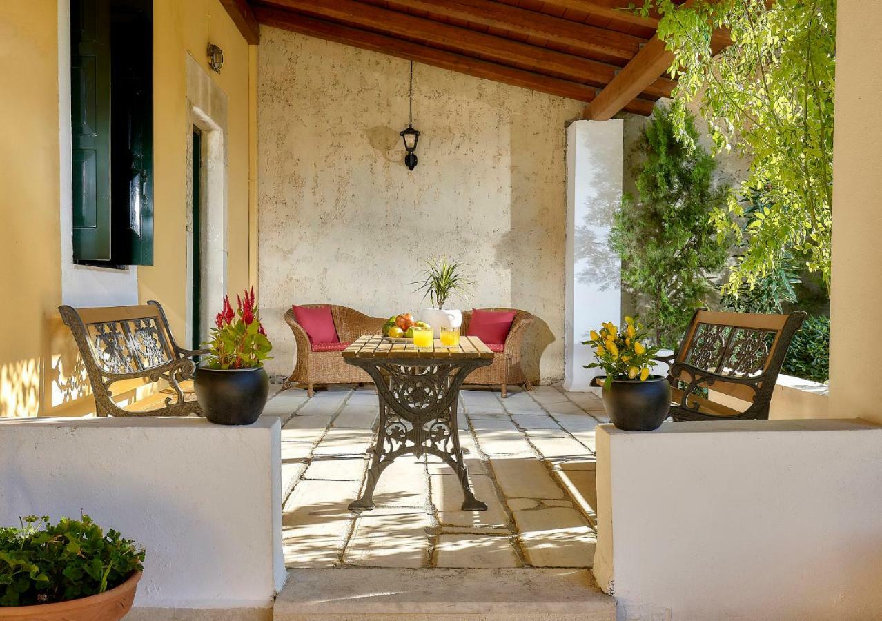 Castello Villa Daphnes - Private Pool & Whirlpool Dhafnes Luaran gambar